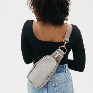 Woven Crossbody w/ Gold Hardware